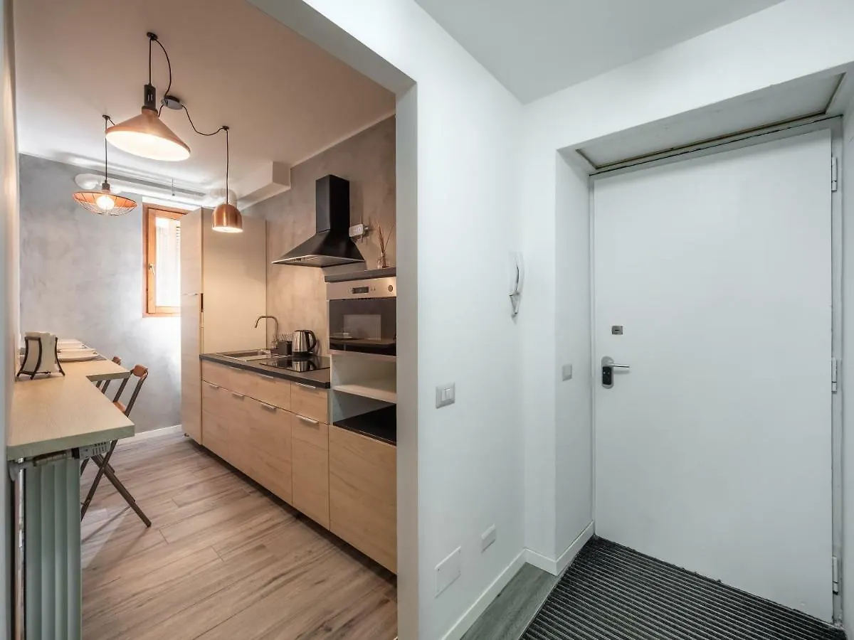 Il Riccio Rooms Milan 0*,  Italy